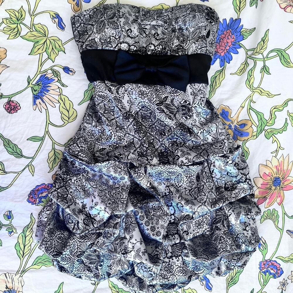 Grey and silver ruby rox